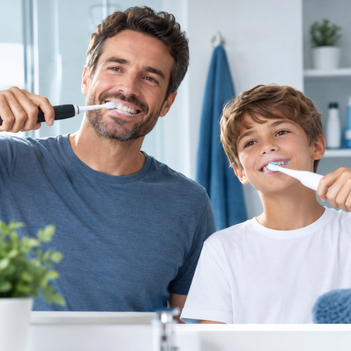 Brosse électrique mal utilisée : quels sont les risques réels pour vos dents et vos gencives ?