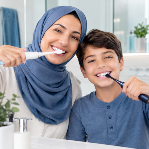 Comment la brosse électrique prévient les caries — Mécanisme, études et protocole optimal en 2026